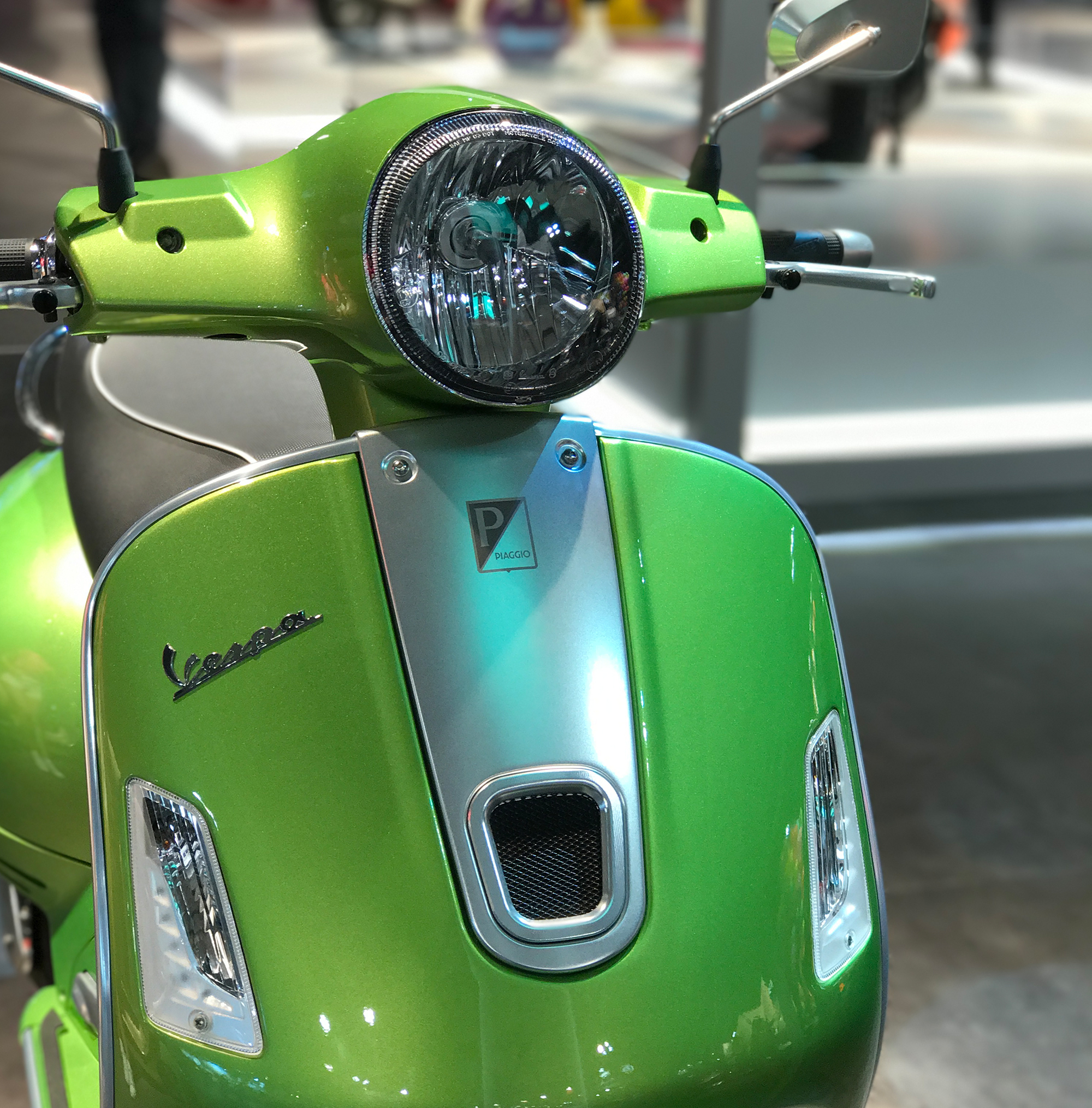 Vespa front shield cover GTS cascade by Rizoma