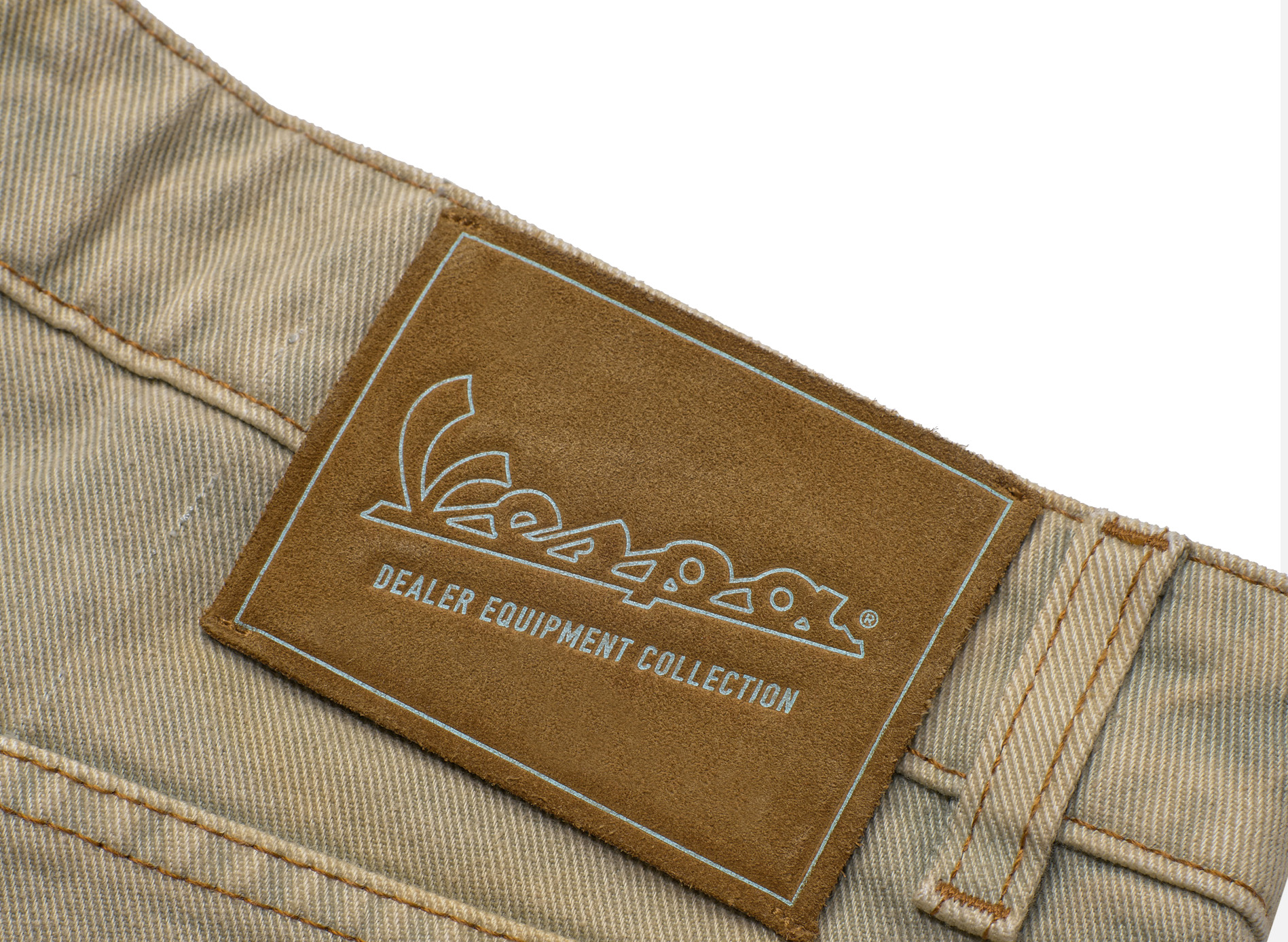 Vespa over-jeans Nomad beige DEC collection