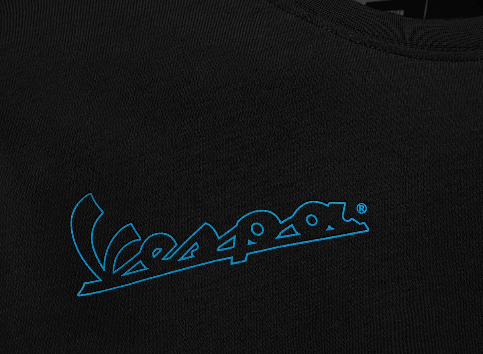 Vespa T-shirt black DEC collection